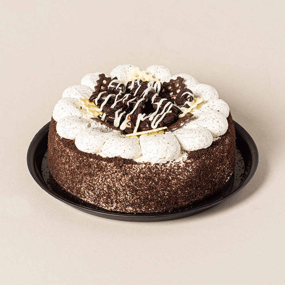 Cookes and Cream en un pastel de chocolate en Pastelería Esperanza 